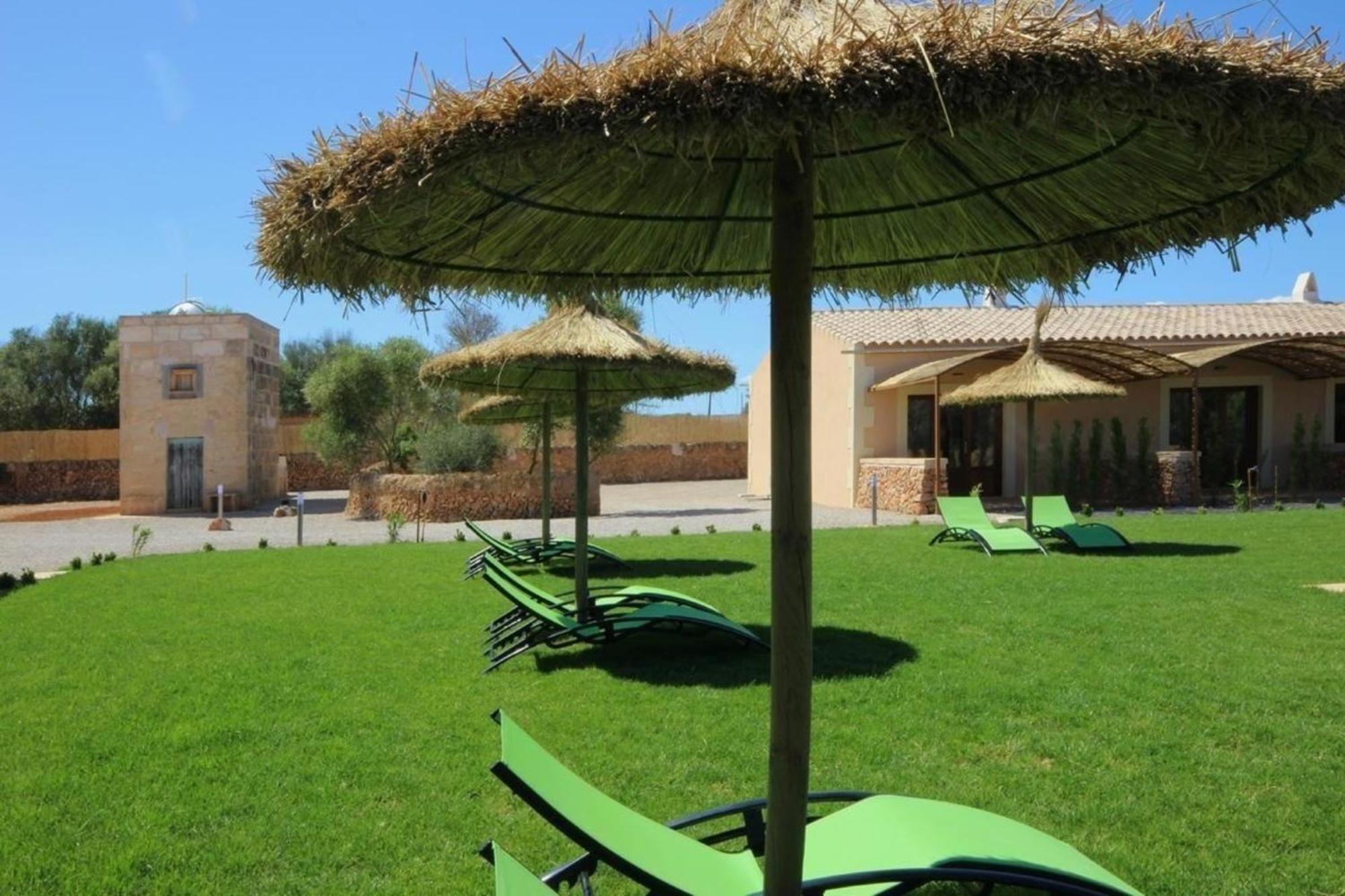 Mit Pool, Garten, Terrasse Und Grill Apartment